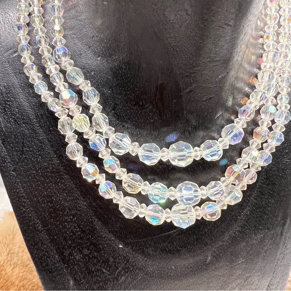 Vintage 1950’s Aurora Borealis Beaded Necklace Crystal Glass Faceted Tri-Strand - Picture 6 of 10